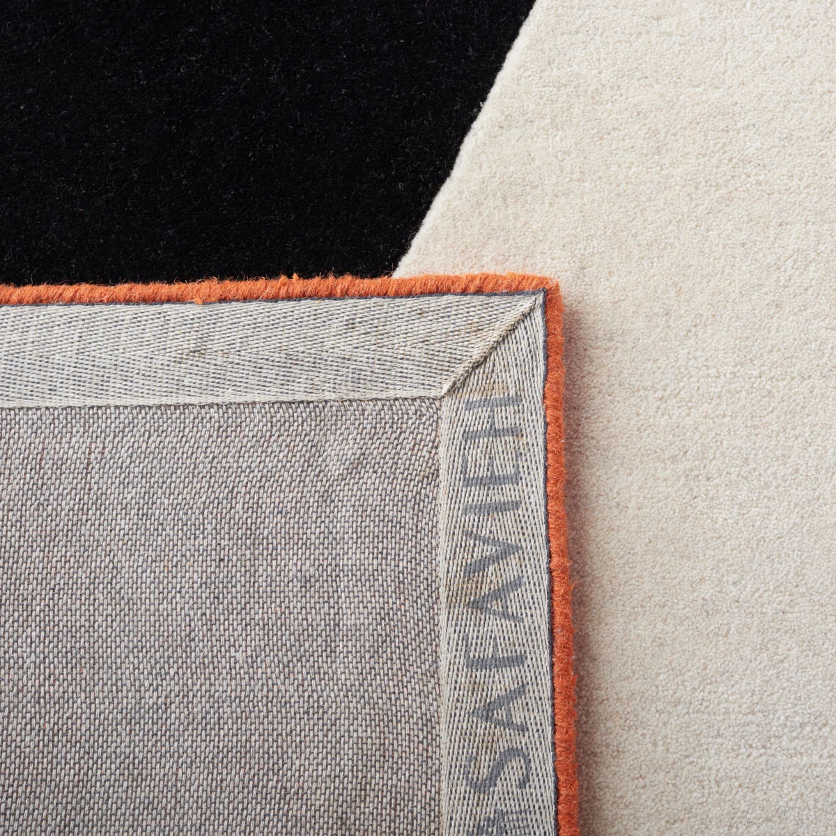 Hiro Contemporary Area Rug