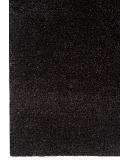 Black base texture detail of Obsidian modern abstract wool rug.